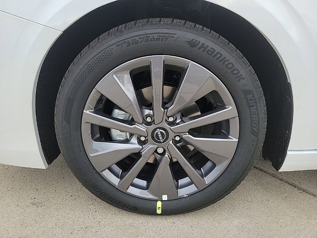 Thumbnail: 2026 Nissan Sentra - 8