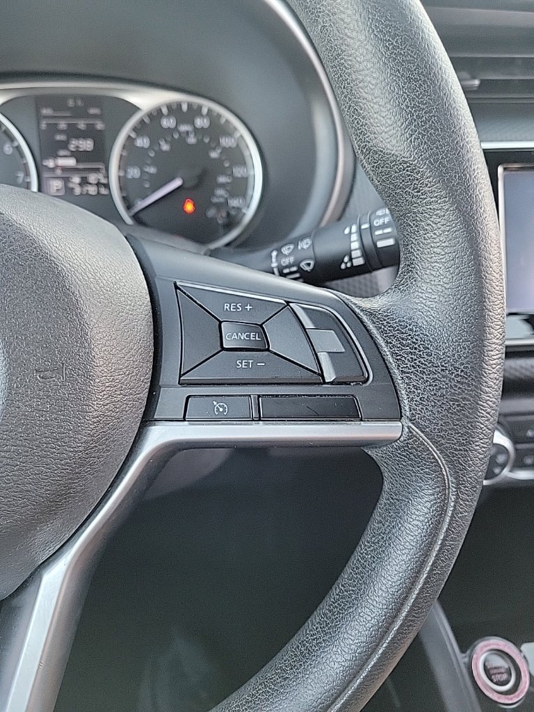 Thumbnail: 2021 Nissan Kicks - 25