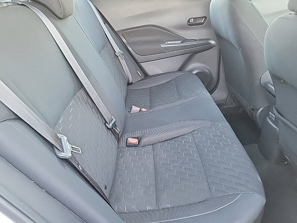 Thumbnail: 2021 Nissan Kicks - 21