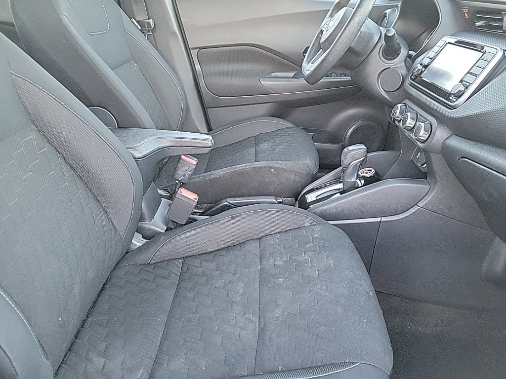 Thumbnail: 2021 Nissan Kicks - 10