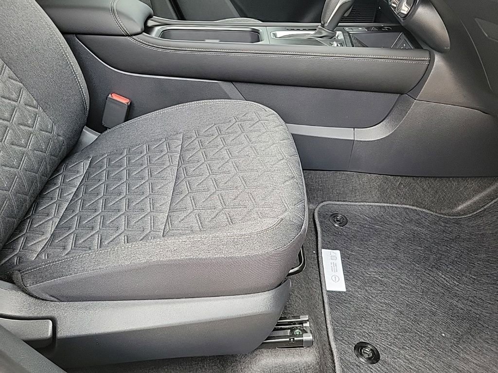 Thumbnail: 2025 Nissan Kicks - 20