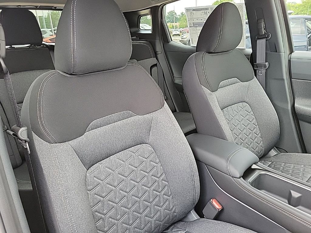 Thumbnail: 2025 Nissan Kicks - 8