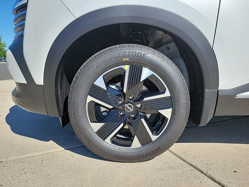 Thumbnail: 2026 Nissan Kicks - 6
