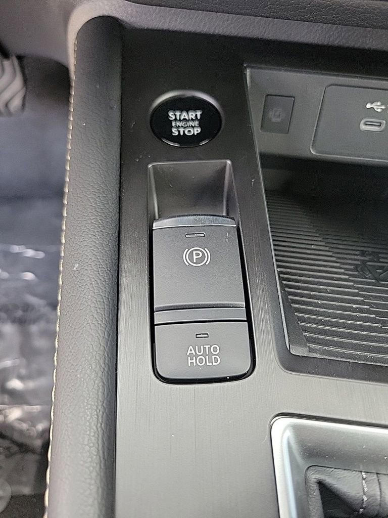 Thumbnail: 2025 Nissan Kicks - 10