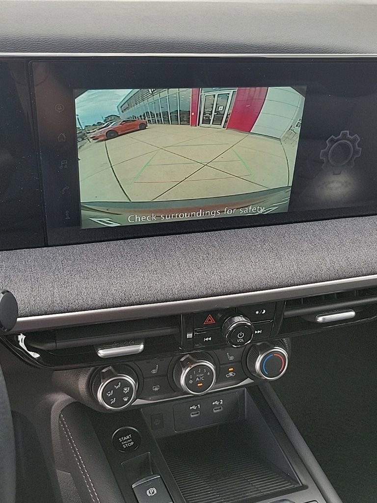 Thumbnail: 2025 Nissan Kicks - 25