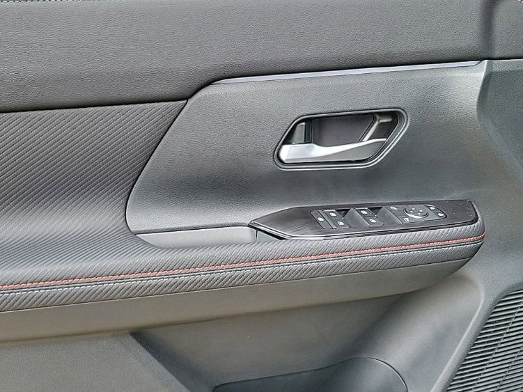 Thumbnail: 2026 Nissan Kicks - 25