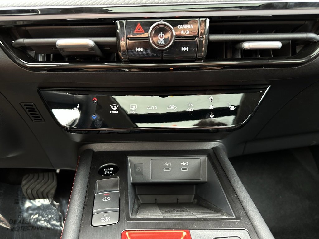 Thumbnail: 2025 Nissan Kicks - 27