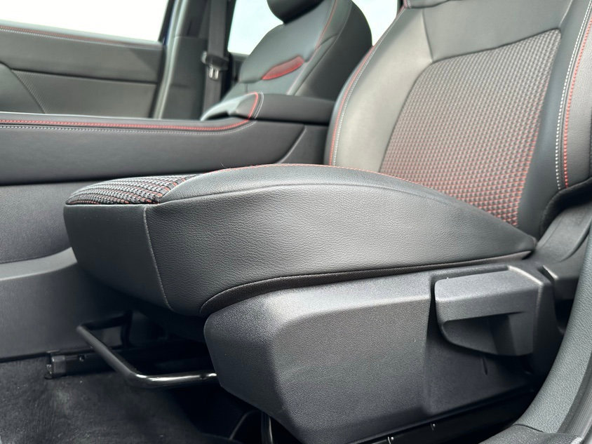 Thumbnail: 2025 Nissan Kicks - 21