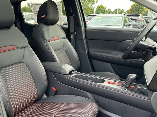 Thumbnail: 2025 Nissan Kicks - 31