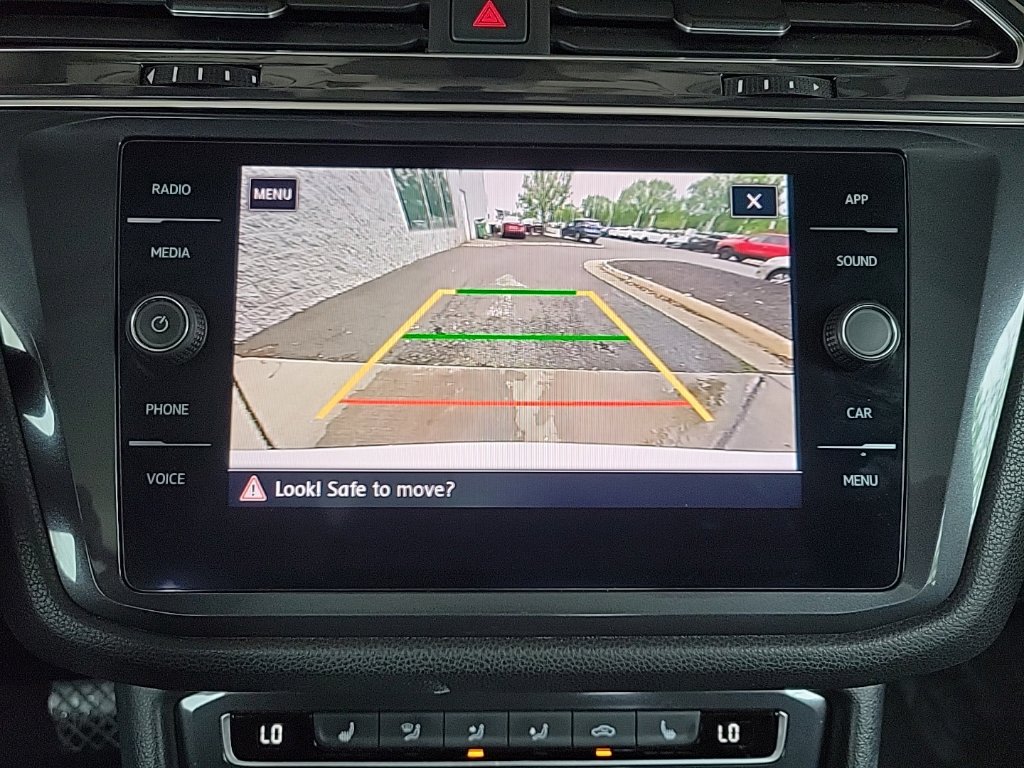 Thumbnail: 2020 Volkswagen Tiguan - 23