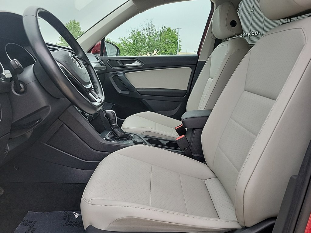 Thumbnail: 2019 Volkswagen Tiguan - 10