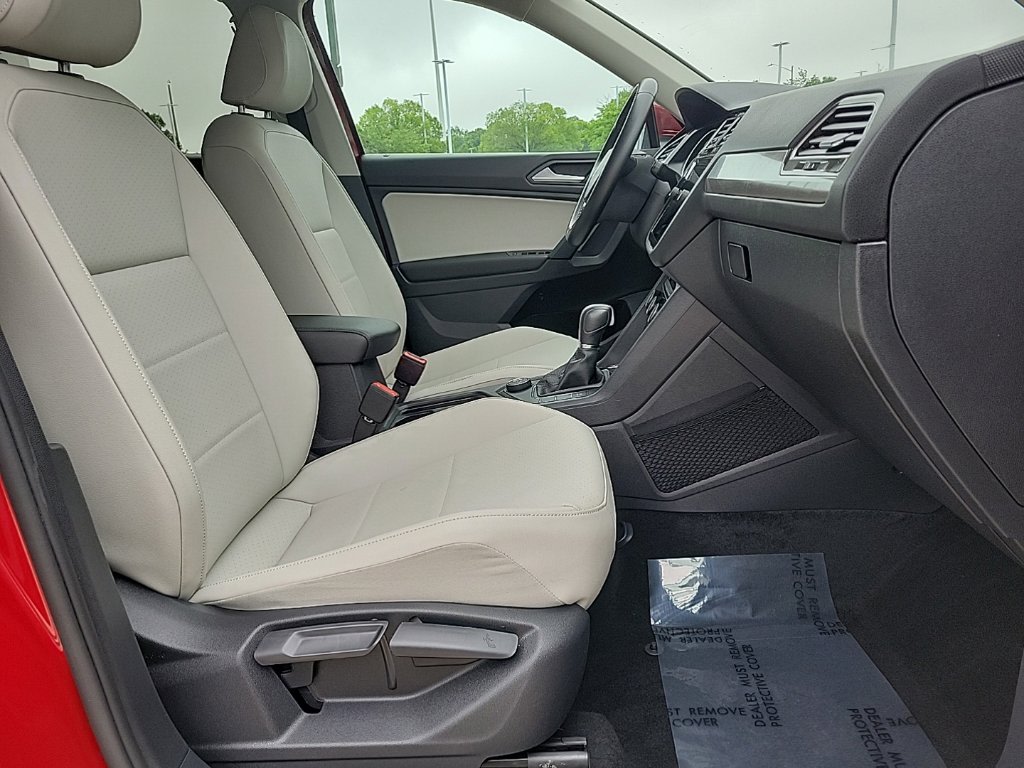 Thumbnail: 2019 Volkswagen Tiguan - 24