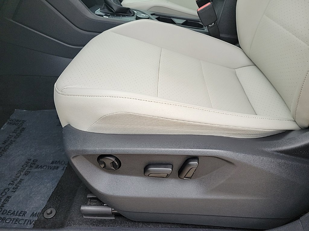 Thumbnail: 2019 Volkswagen Tiguan - 21