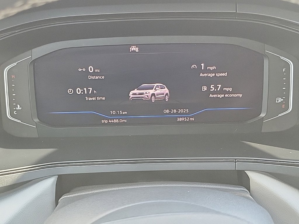 Thumbnail: 2022 Volkswagen Taos - 33