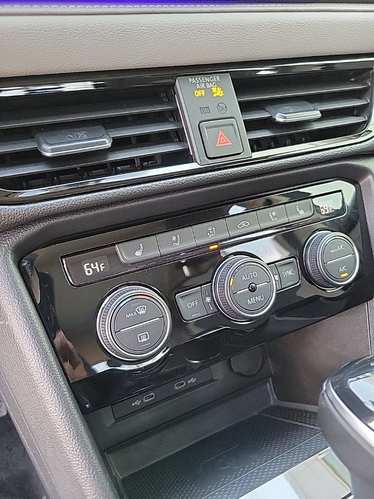 Thumbnail: 2022 Volkswagen Taos - 27