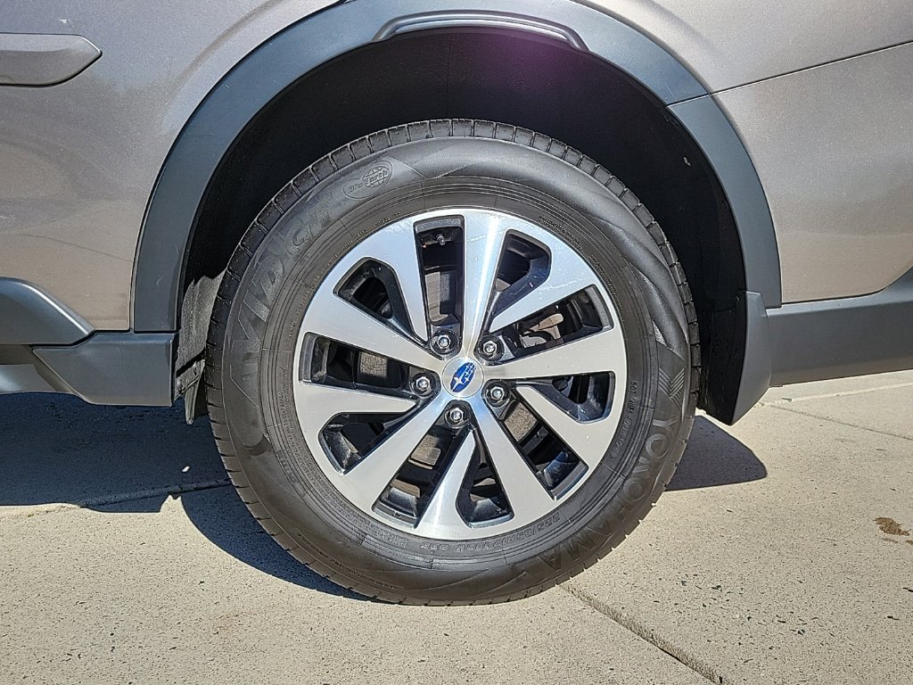 Thumbnail: 2022 Subaru Outback - 8