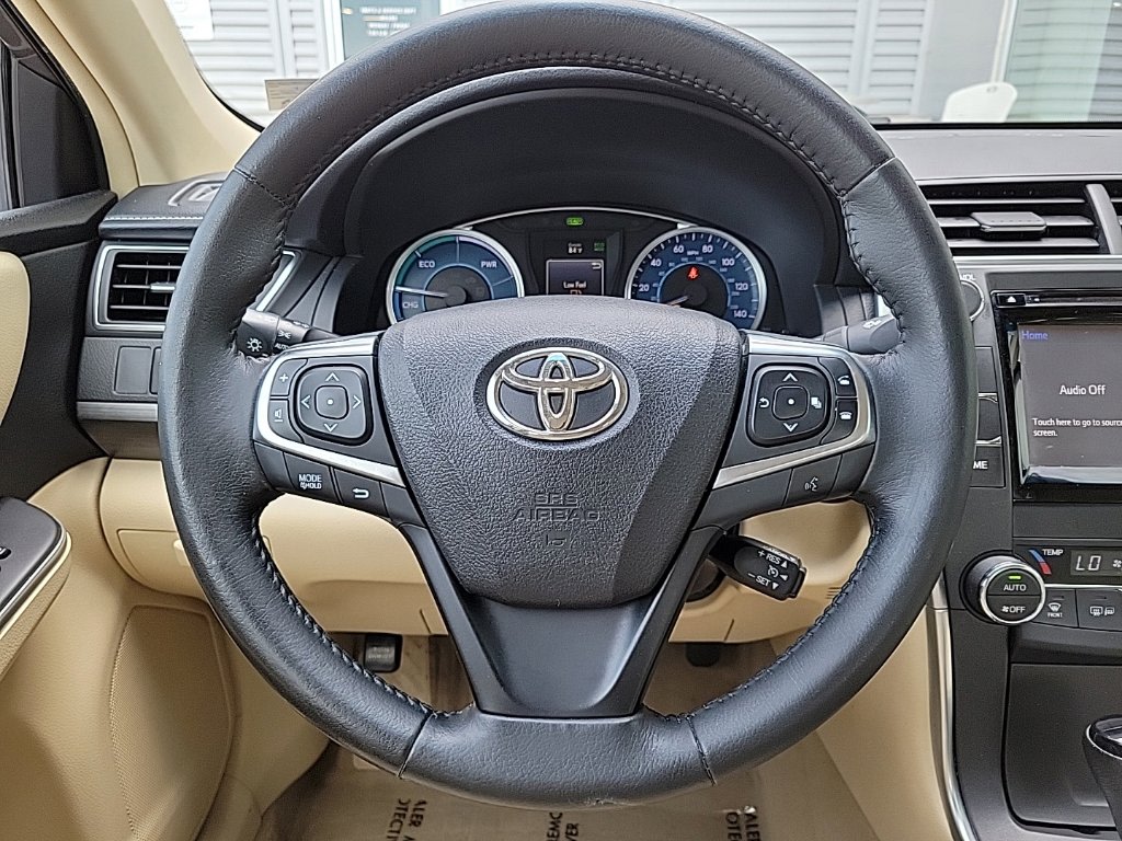 Thumbnail: 2016 Toyota Camry - 9