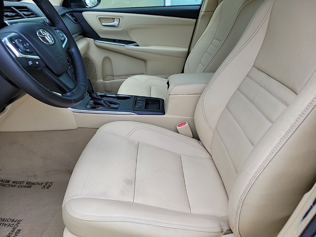 Thumbnail: 2016 Toyota Camry - 10