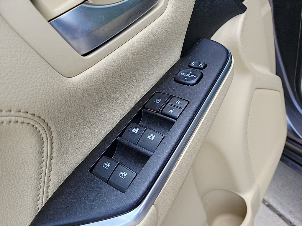 Thumbnail: 2016 Toyota Camry - 27