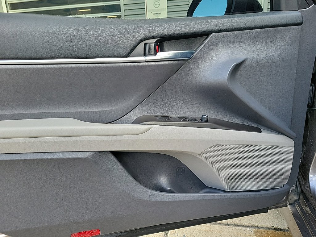 Thumbnail: 2023 Toyota Camry - 22