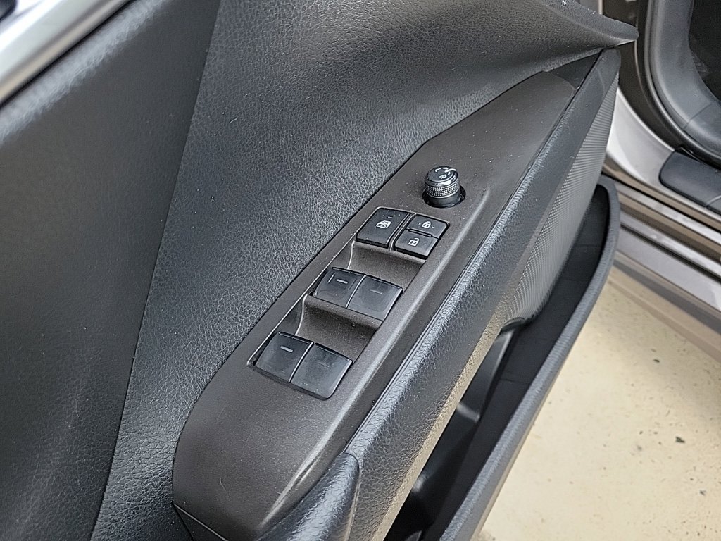 Thumbnail: 2023 Toyota Camry - 6