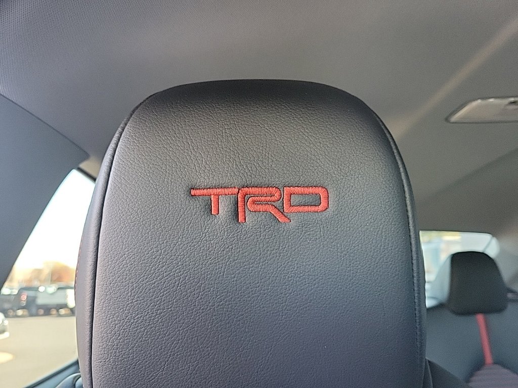 Thumbnail: 2020 Toyota Camry - 17