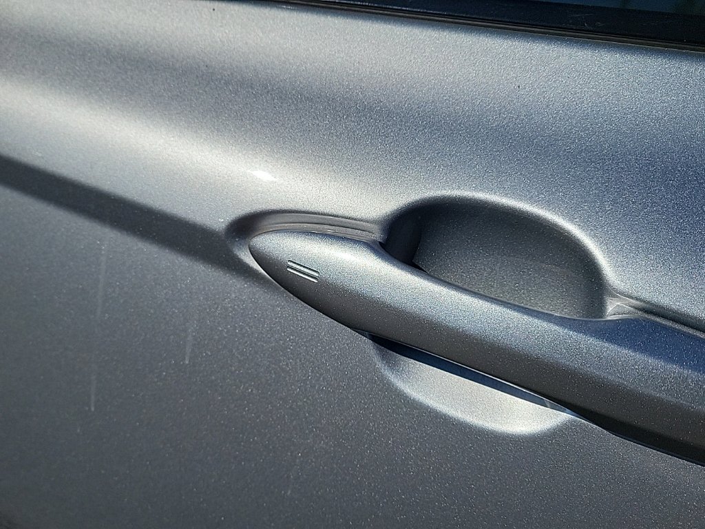 Thumbnail: 2020 Toyota Camry - 21