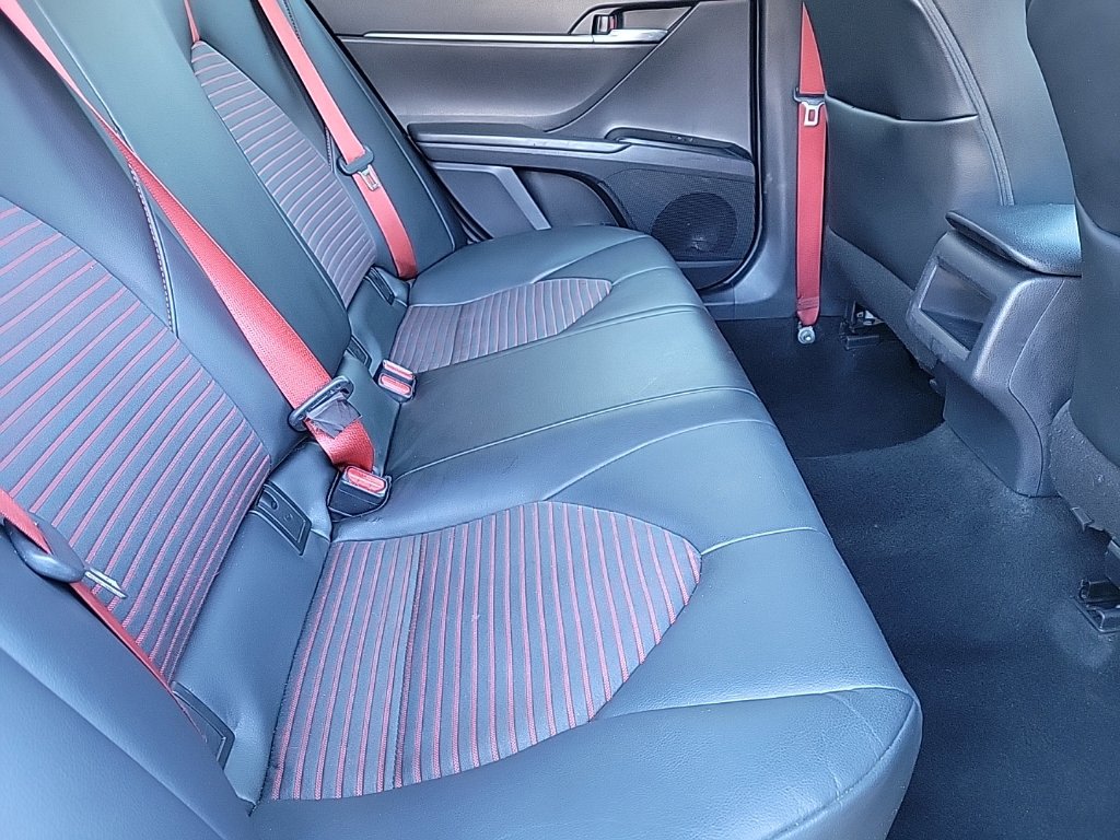 Thumbnail: 2020 Toyota Camry - 24