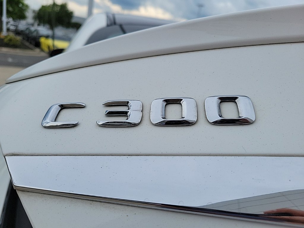 Thumbnail: 2015 Mercedes-Benz C-Class - 20
