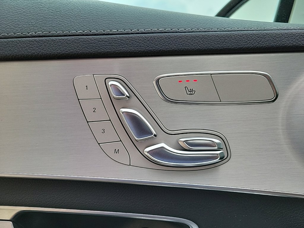 Thumbnail: 2015 Mercedes-Benz C-Class - 28