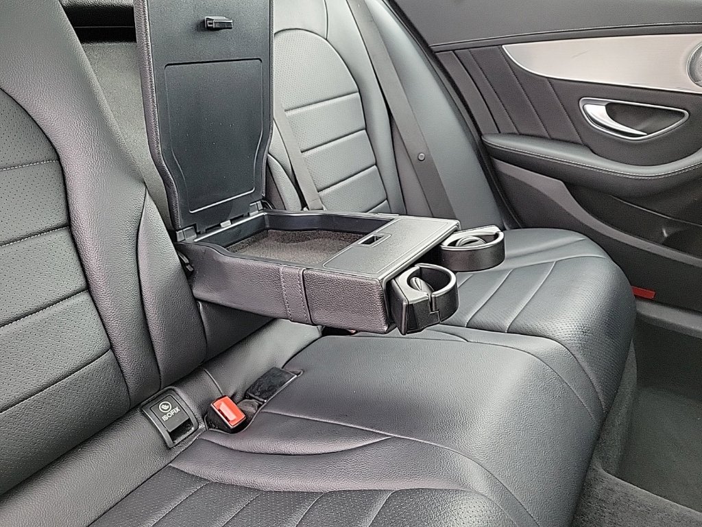 Thumbnail: 2015 Mercedes-Benz C-Class - 14
