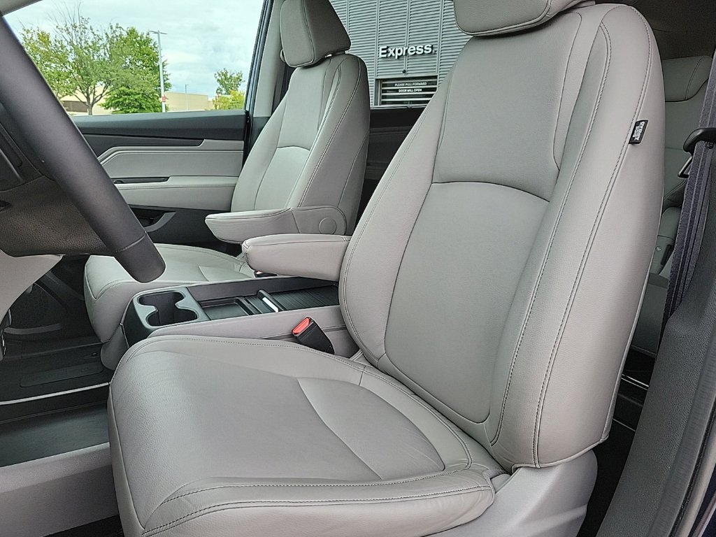 Thumbnail: 2022 Honda Odyssey - 10