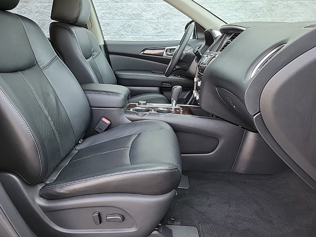 Thumbnail: 2013 Nissan Pathfinder - 22