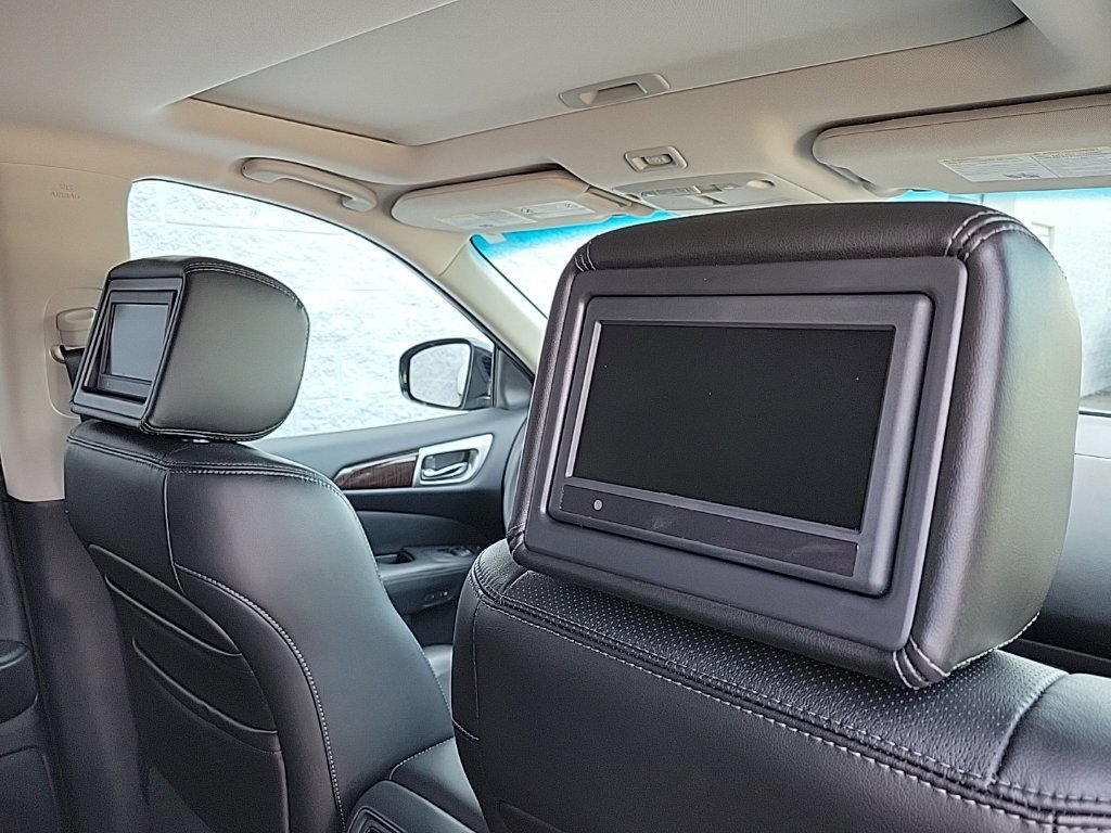Thumbnail: 2013 Nissan Pathfinder - 21