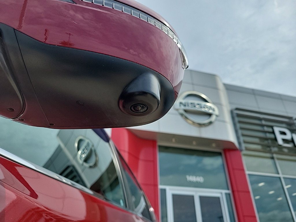Thumbnail: 2019 Nissan Rogue - 14