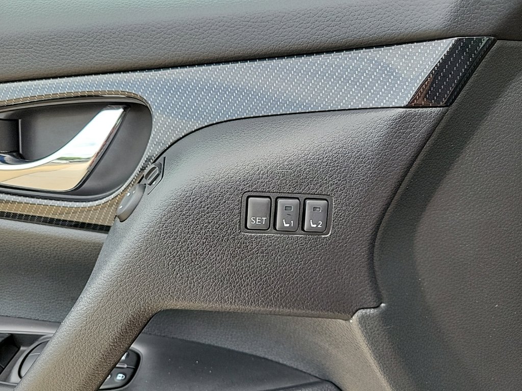 Thumbnail: 2019 Nissan Rogue - 31