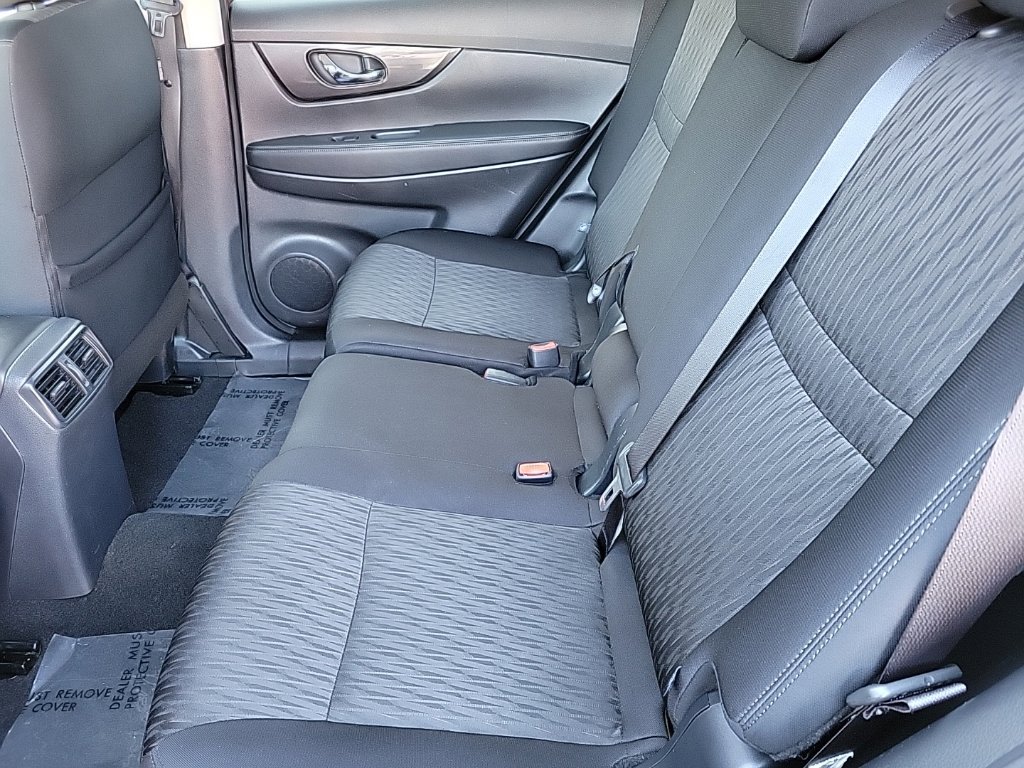 Thumbnail: 2020 Nissan Rogue - 12