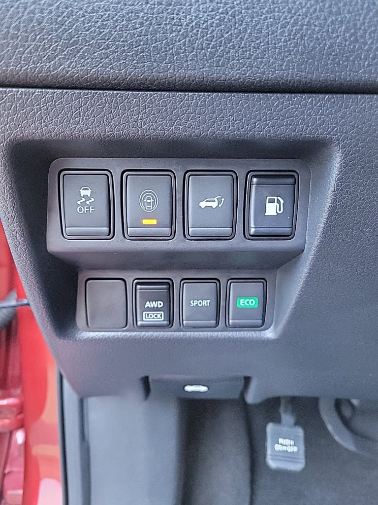 Thumbnail: 2020 Nissan Rogue - 27