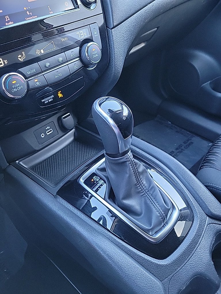 Thumbnail: 2020 Nissan Rogue - 14