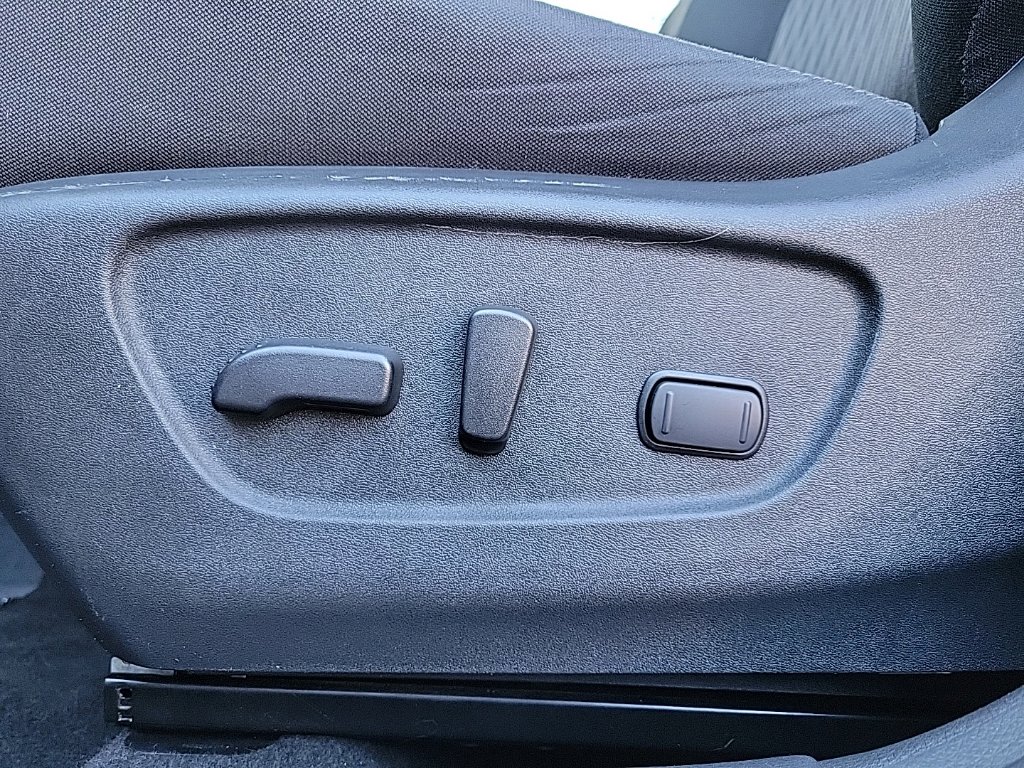 Thumbnail: 2020 Nissan Rogue - 20