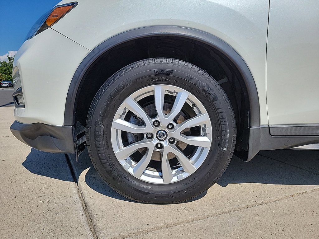Thumbnail: 2018 Nissan Rogue - 6