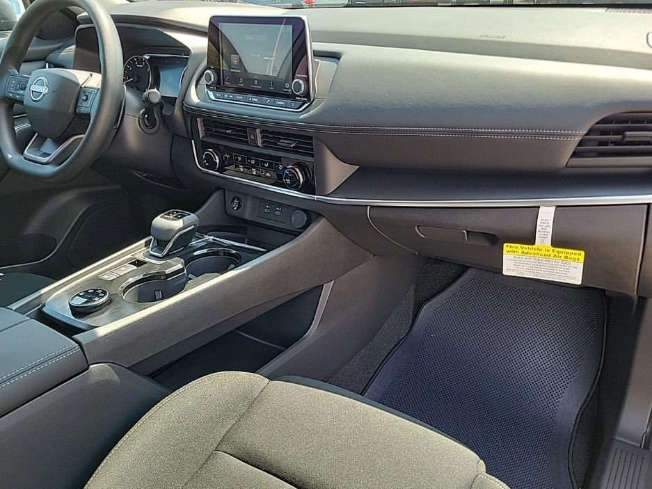 Thumbnail: 2026 Nissan Rogue - 2