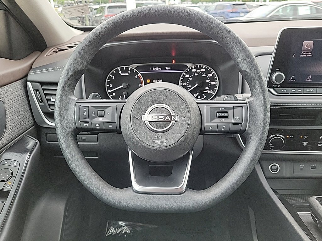 Thumbnail: 2023 Nissan Rogue - 8