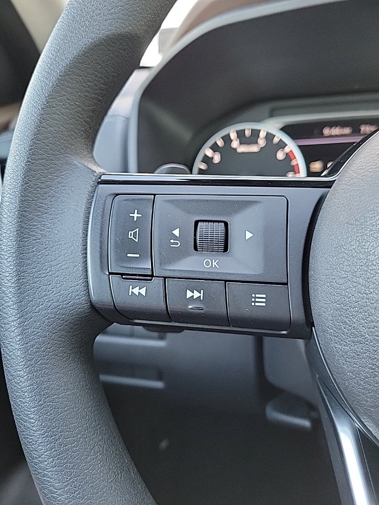 Thumbnail: 2023 Nissan Rogue - 28