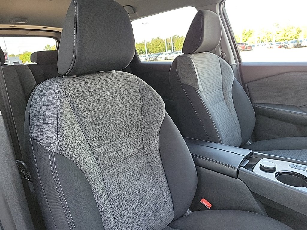 Thumbnail: 2023 Nissan Rogue - 9