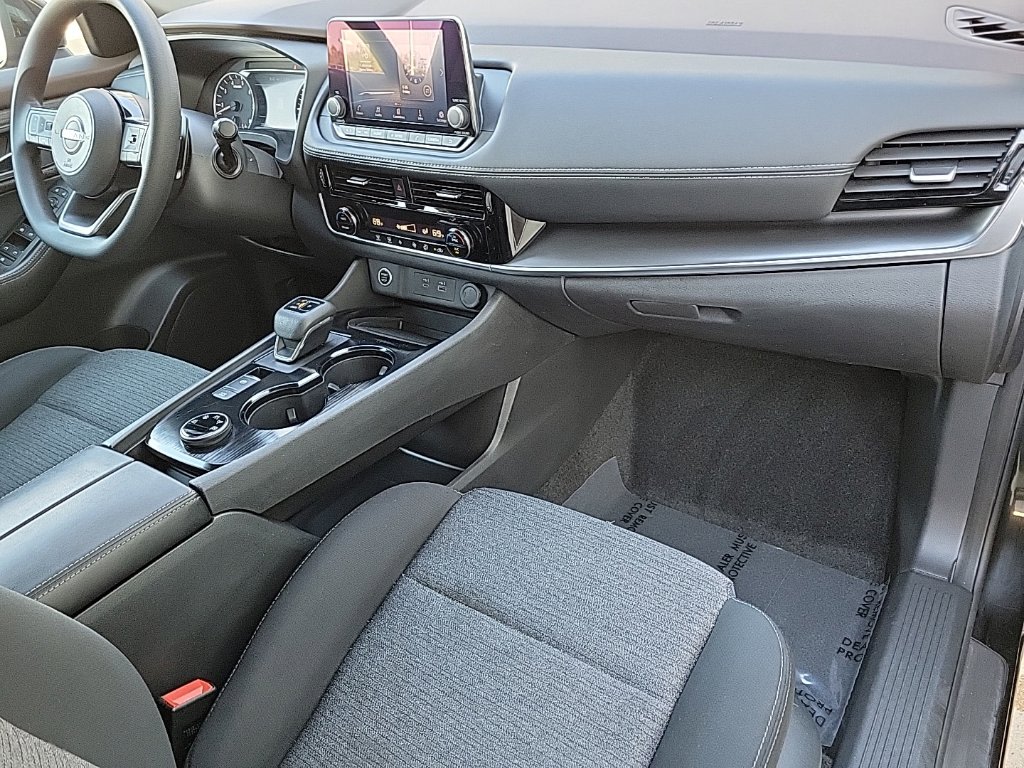 Thumbnail: 2023 Nissan Rogue - 2