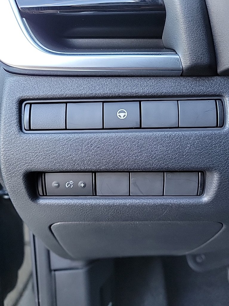 Thumbnail: 2023 Nissan Rogue - 25