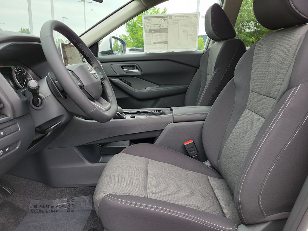 Thumbnail: 2026 Nissan Rogue - 10