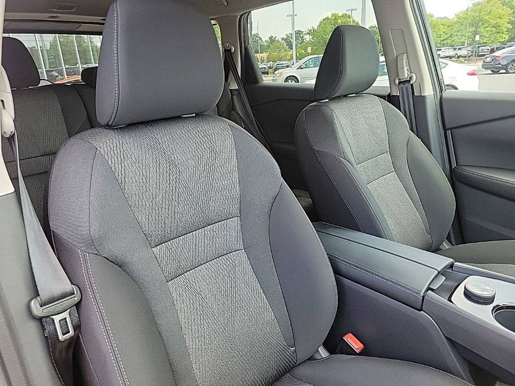 Thumbnail: 2026 Nissan Rogue - 9