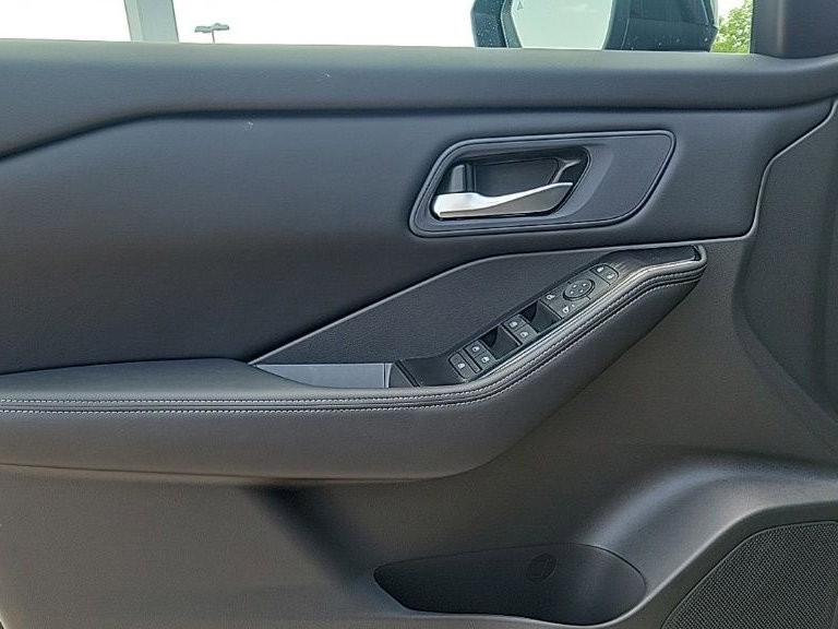 Thumbnail: 2026 Nissan Rogue - 25